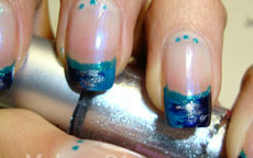 French Blu nail art