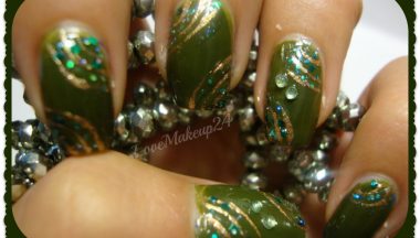 unghie verde militare e oro