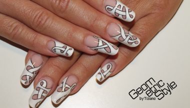 Geometric Style nails