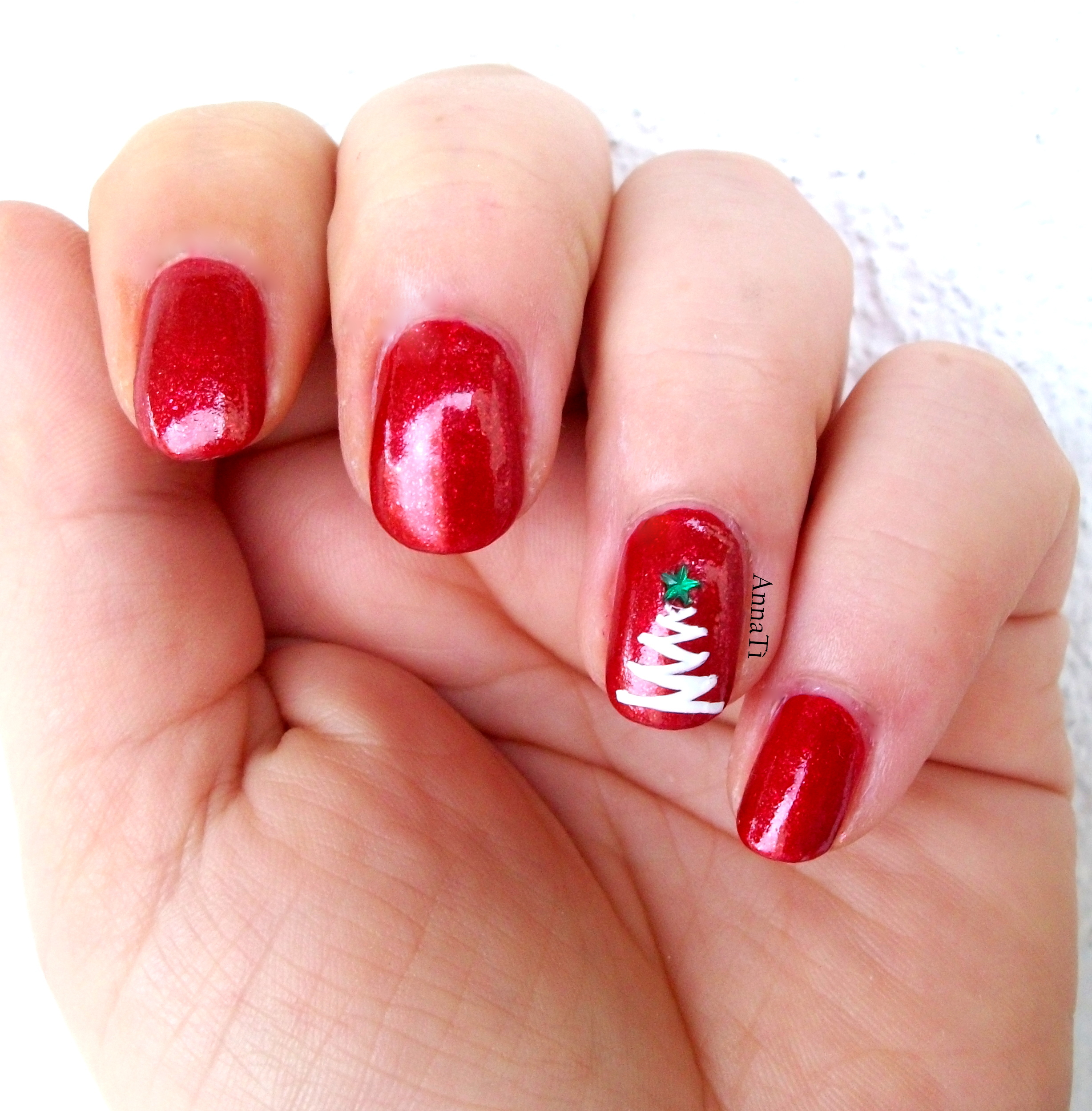 Foto Unghie Di Natale.Tutorial Nail Art Con L Albero Di Natale