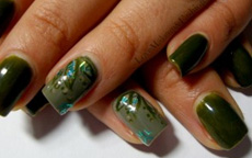 nail art evergreen