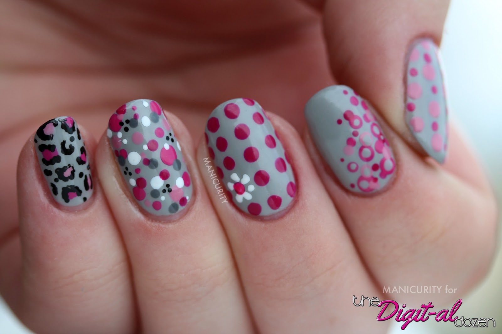 nail art using dotting tools