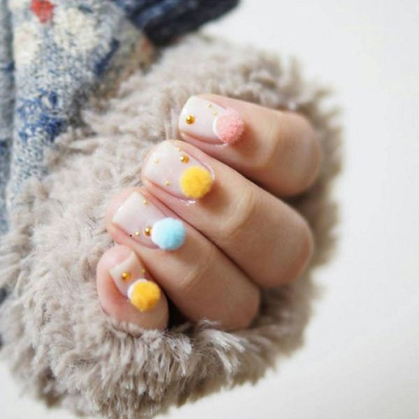 Pom-Pom-nails6