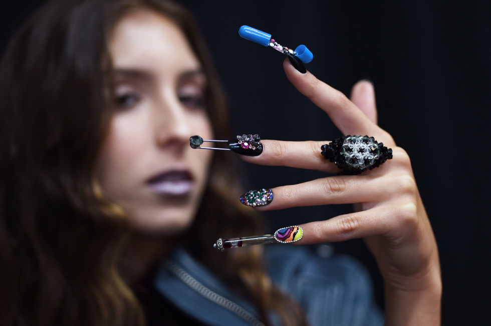 Tendenze nail art dalla London  Fashion Week