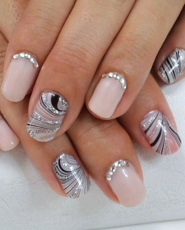 Nail art per la sposa: tutto il meglio della wedding nail art